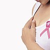 Γιατί τόσες γυναίκες κάτω των 40 ετών παθαίνουν καρκίνο του μαστού; Τι πρέπει να γνωρίζουν