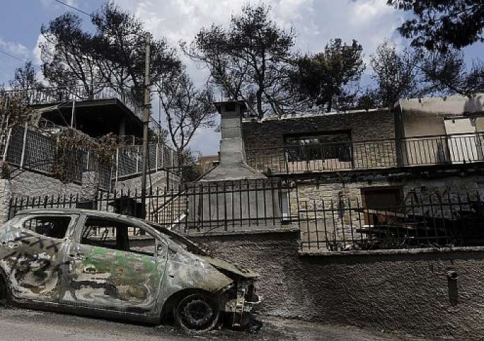 H απόφαση για τη φωτιά στο Μάτι: Έξι κατηγορούμενοι κρίθηκαν ένοχοι για την τραγωδία.Οργή συγγενών