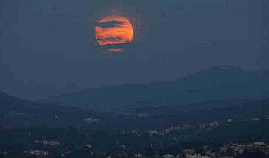 Πανσέληνος και ολική έκλειψη Σελήνης - Το φαινόμενο θα είναι εν μέρει ορατό και στην Ελλάδα