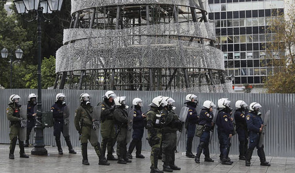 Αστυνομικό "δίχτυ ασφαλείας" πάνω από την Αθήνα τα Χριστούγεννα