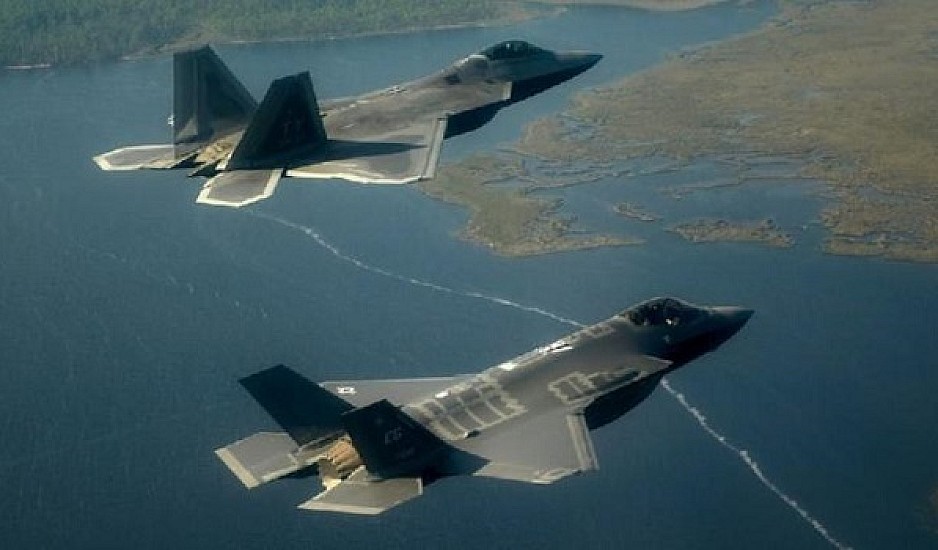 F-22 και F-35: Πόσο «αόρατα» είναι τα stealth μαχητικά των ΗΠΑ