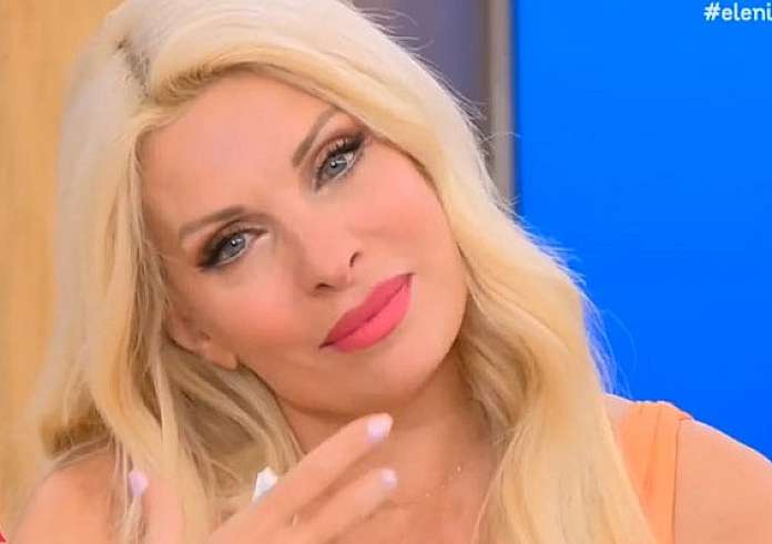 Ανδρέας Μικρούτσικος: Η Ελένη Μενεγάκη κλώσησε τα αβγά της και αποδείχθηκαν χρυσά