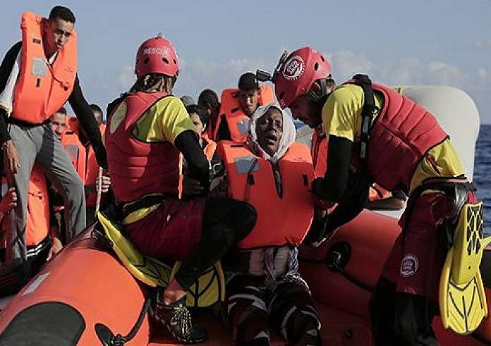 Ιταλία: Πάνω από 200 μετανάστες έφτασαν στην Ιταλία
