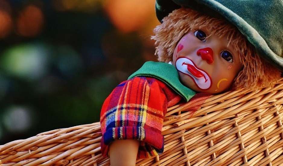 Μάνα "Μήδεια"κέρασε τα παιδιά της σοκολάτα πριν τα  σκοτώσει και τα κάψει