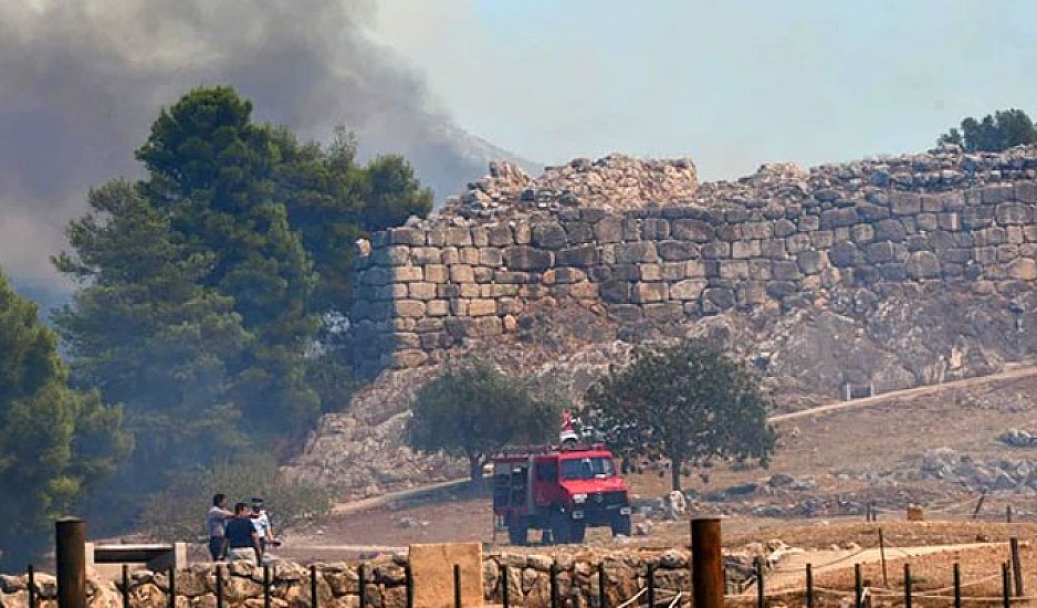 Υπουργείο Πολιτισμού: Οι αρχαιότητες στις Μυκήνες δεν έπαθαν ζημιές από την πυρκαγιά