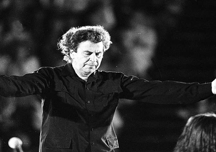 Σε Λεωφόρο Μίκη Θεοδωράκη, μετονομάζεται τμήμα της Παλαιάς Εθνικής Οδού Χανίων – Κισσάμου