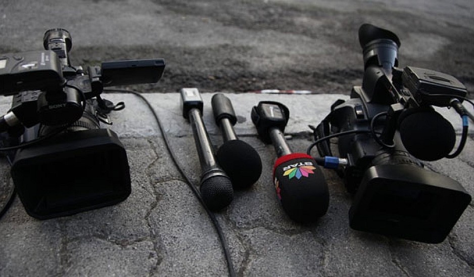 Απεργία των δημοσιογράφων στη Λέσβο για τα συνεχιζόμενα κρούσματα βίας