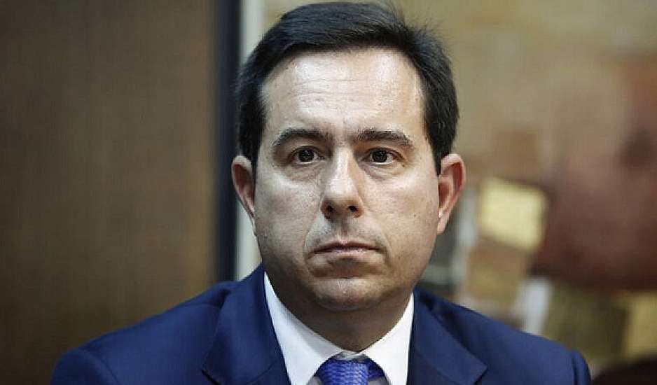 Η πρώτη δήλωση Μηταράκη μετά την καρατόμησή του: Παραδέχομαι τη λάθος κρίση μου να βρεθώ εκτός Αθηνών