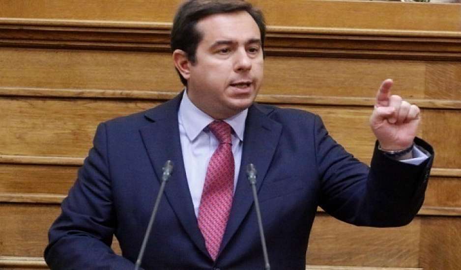 Νότης Μηταράκης: Τα τρία σφάλματα που τον οδήγησαν στην παραίτησή του