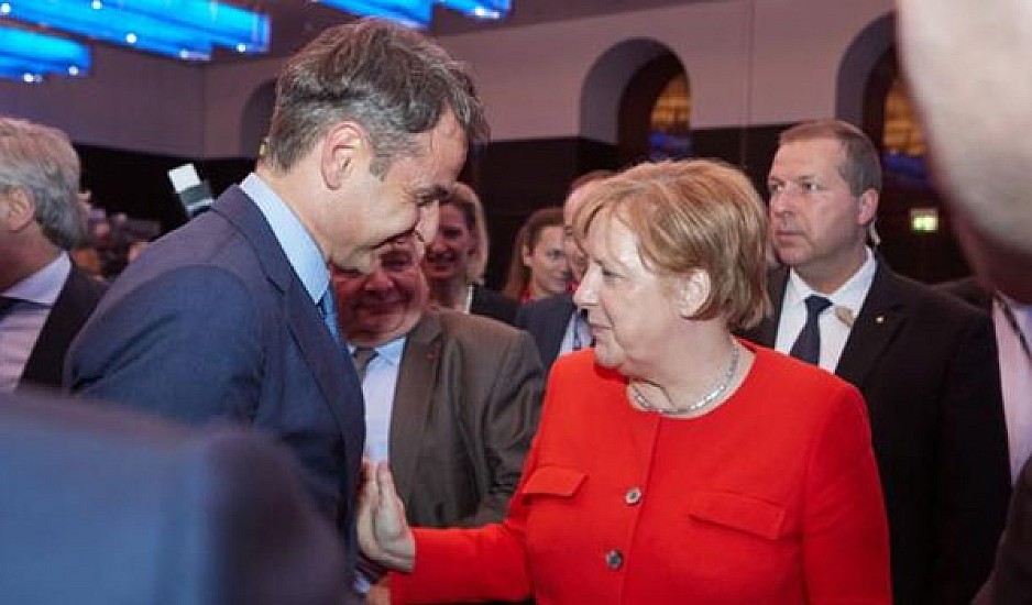 Γερμανία-Spiegel: Ο Κυριάκος Μητσοτάκης ζητεί επενδύσεις, όχι χάρες