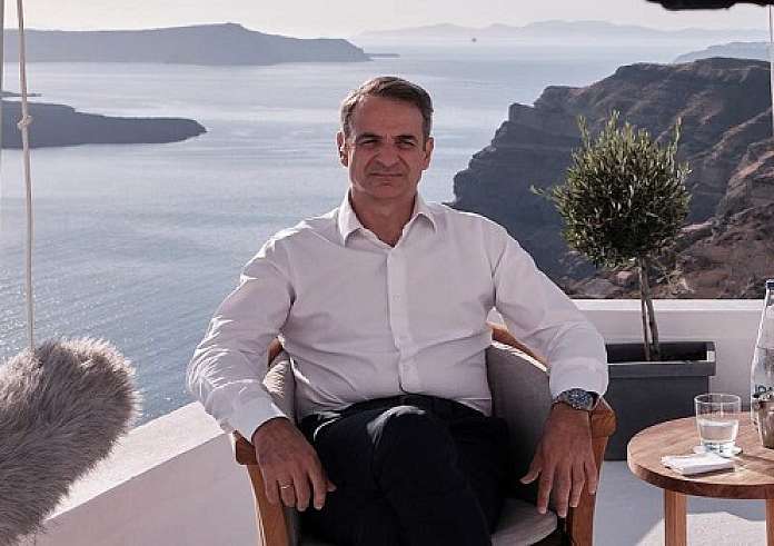 Σχέδιο δράσης του υπουργείου Τουρισμού για την αποτροπή ακυρώσεων και τη στήριξη του τουρισμού στη Σαντορίνη