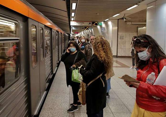 Πώς θα κινηθούν τα ΜΜΜ την Κυριακή 1η Μαΐου - Δεμένα στα λιμάνια τα καράβια