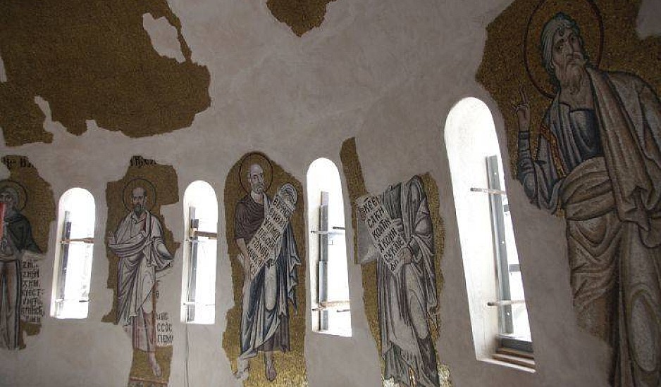 Κλειστή σήμερα η Μονή Δαφνίου: Έχει ζημιές από τον ισχυρό σεισμό