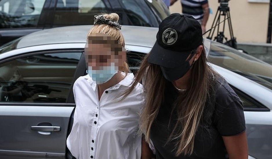 Yπόθεση κοκαΐνης: Προφυλακιστέοι το μοντέλο και ο σύντροφός της - Με κατέστρεψε! ξέσπασε η 29χρονη 