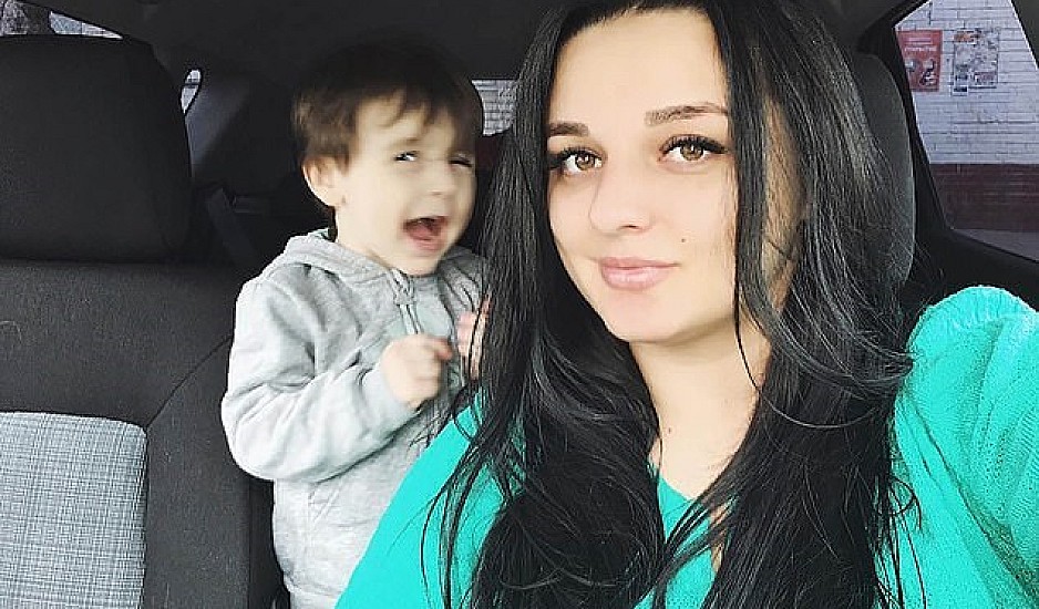 Σοκ στη Ρωσία: Μοντέλο του Instagram στραγγάλισε και έκαψε τα παιδιά της