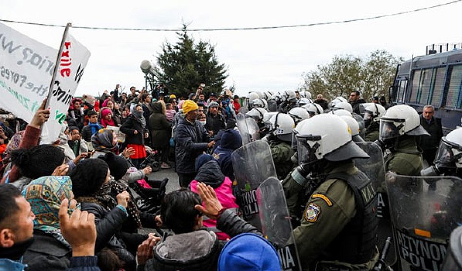 Αντιπεριφερειάρχης Λέσβου: Είναι δεδομένο ότι υποκινούνται οι κινητοποιήσεις μεταναστών