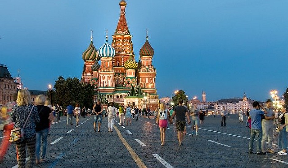 Ρωσία: Δημόσια αργία πέντε ημερών στη Μόσχα για να μειωθούν τα κρούσματα