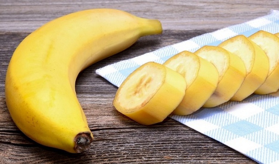 Συνταγή για δροσερό και θρεπτικό smoothie με μπανάνα και αμύγδαλα