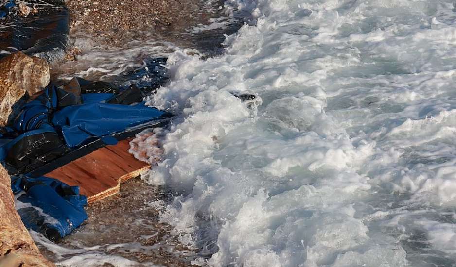 Υγρός τάφος το Αιγαίο: Διπλή τραγωδία με μετανάστες σε Λέσβο και Κύθηρα - Αγωνία για τους αγνοούμενους