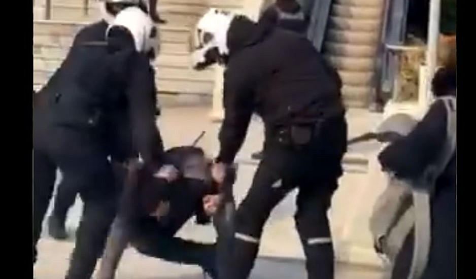 Ένωση Αστυνόμων: Αυτές δεν είναι εικόνες Αστυνομίας, είναι αλητείας. Αστυνομική βία στη Νέα Σμύρνη