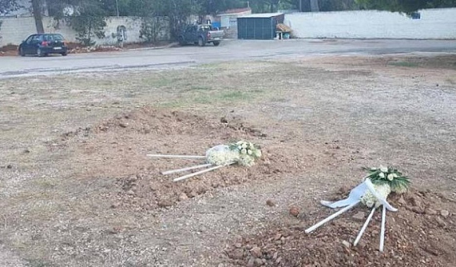 Θάβουν νεκρούς στο πάρκινγκ του νεκροταφείου, ανάμεσα σε αυτοκίνητα και σκουπίδια