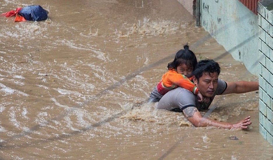 Νεπάλ: Τουλάχιστον 16 νεκροί και δεκάδες αγνοούμενοι από τις καταρρακτώδεις βροχές