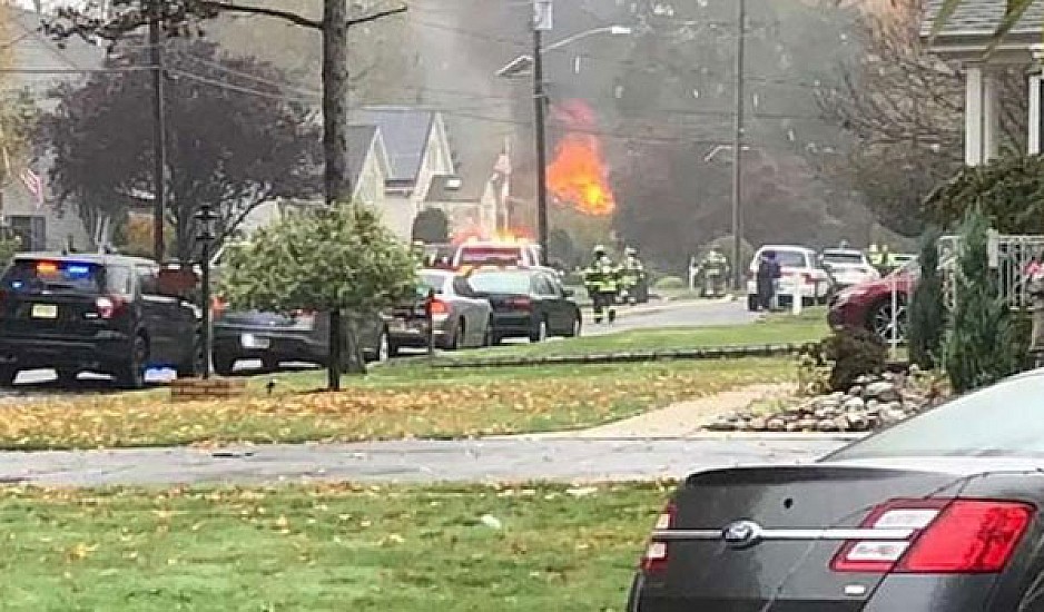 ΗΠΑ: Αεροσκάφος έπεσε πάνω σε σπίτια στο Νιού Τζέρσεϊ