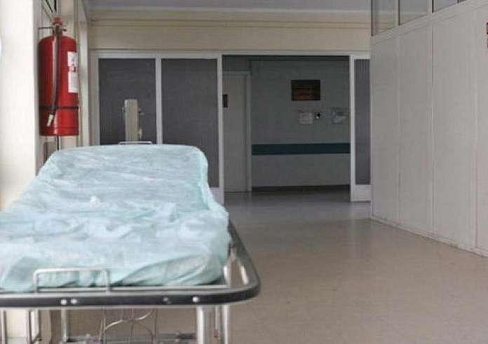 Κορονοϊός: Πέθανε 41χρονος αστυνομικός στις Σέρρες - 46χρονη μητέρα στη Καρδίτσα