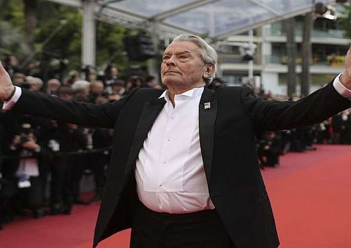 Αλέν Ντελόν: Θέλω να ξεκουμπιστώ ήσυχα - Γιατί ζήτησε να πεθάνει με ευθανασία