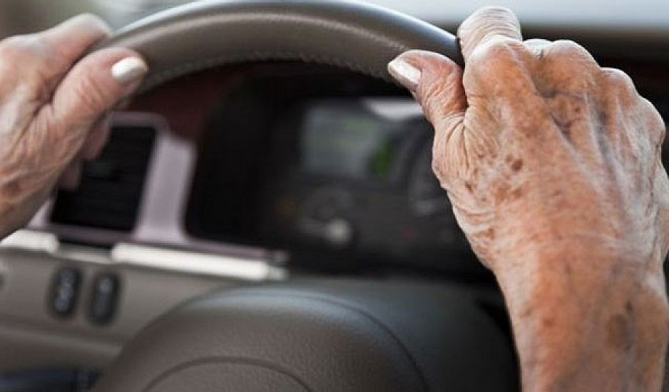 Διπλώματα οδήγησης: Τι θα ισχύει για όσους είναι άνω των 74 ετών