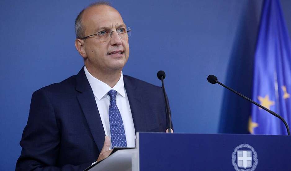 Οικονόμου για τις συλλήψεις οπαδών: Η βία αγγίζει κάθε κοινωνικό χώρο και βρίσκει πεδίο σε μικρές ηλικίες