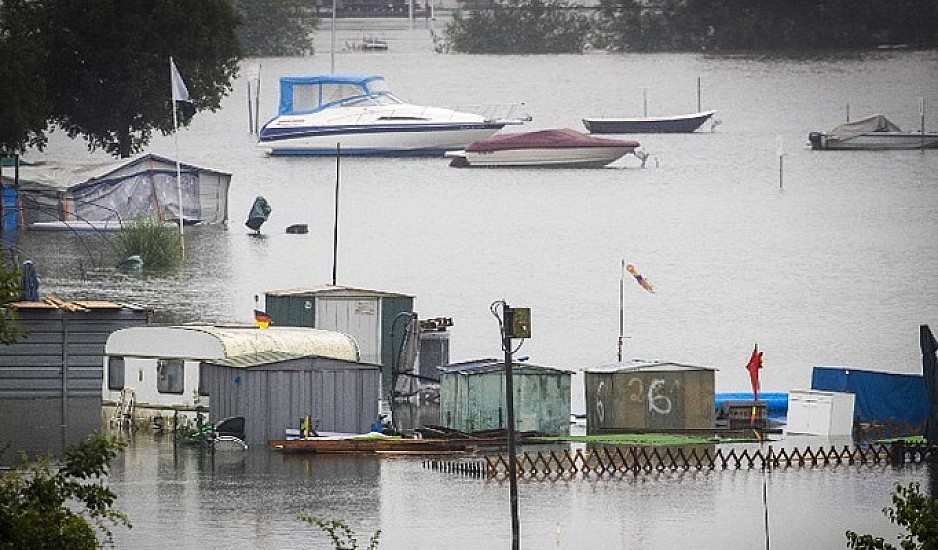 Σε κατάσταση υψηλής επιφυλακής η Ολλανδία - Πλημμυρισμένα ποτάμια απειλούν κατοικημένες περιοχές