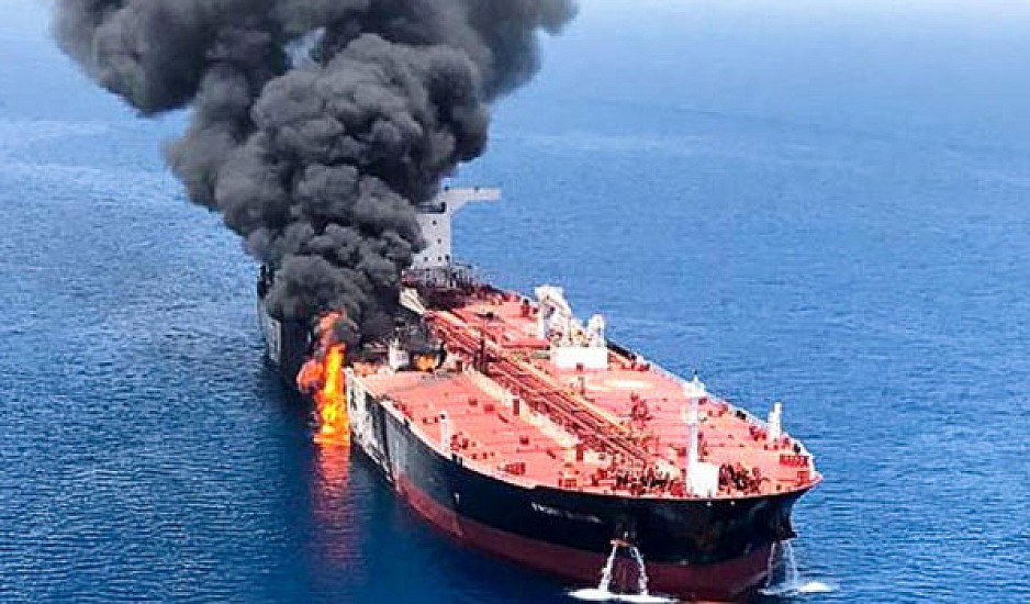 Γεωπολιτικά παιχνίδια στον Κόλπο του Ομάν. Οι ΗΠΑ κατηγορούν το Ιράν για την επίθεση στα τάνκερ