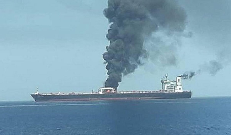 Ανησυχία για τις εκρήξεις σε δύο τάνκερ στον κόλπο του Ομάν - Στα ύψη οι τιμές πετρελαίου