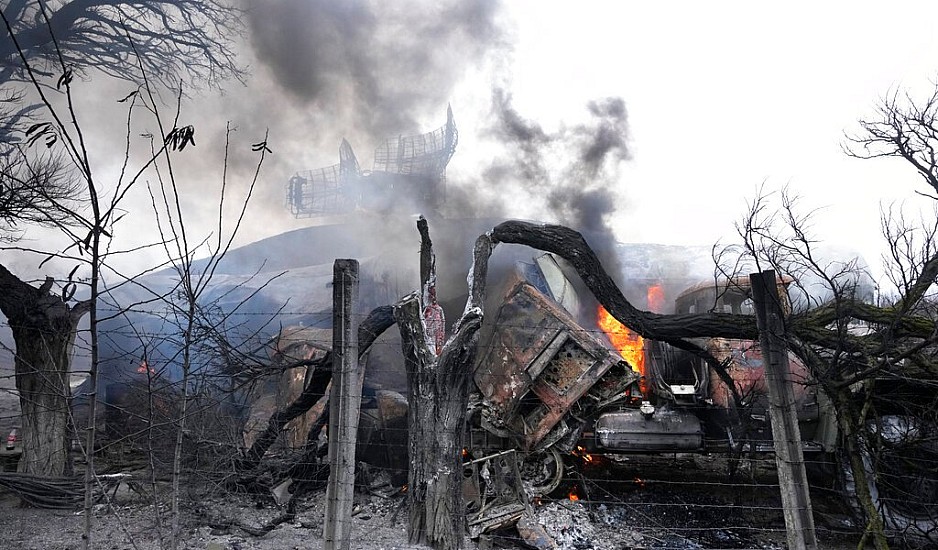 Πόλεμος στην Ουκρανία: Μπλακ άουτ στη Μαριούπολη - Βομβαρδισμοί σε Χάρκοβο, Χερσώνα. Νεκροί, τραυματίες ,ζημιές