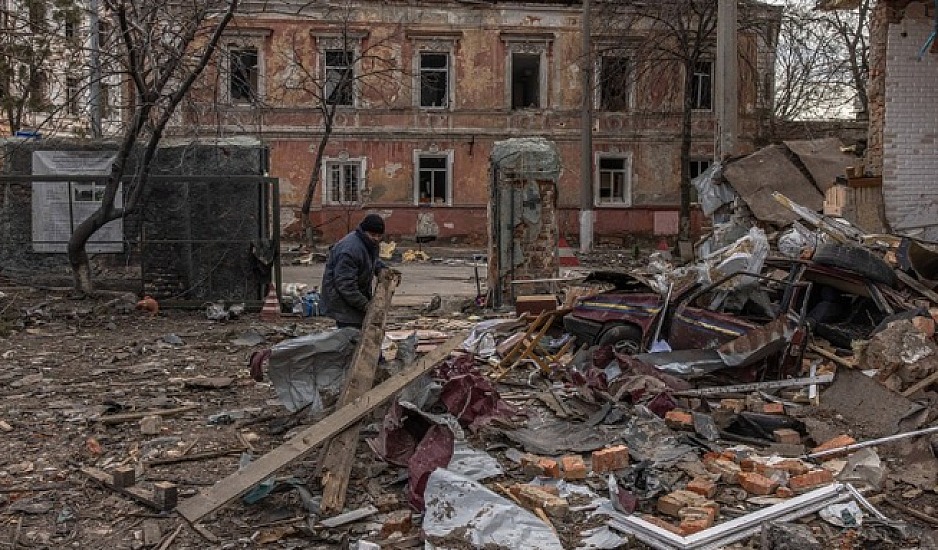 Ουκρανία: Η μεγάλη επίθεση στο Ντονμπάς - Βομβαρδισμοί και άγριες μάχες  στον ουκρανικό τομέα του Λουγκάνσκ