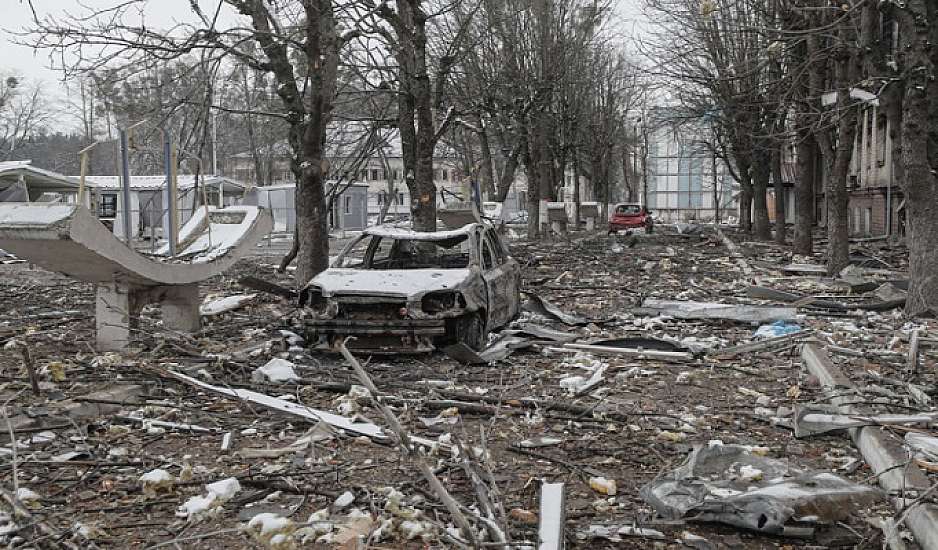 Ουκρανία: Τρεις νεκροί και πέντε τραυματίες από ρωσικό βομβαρδισμό στο Χάρκοβο