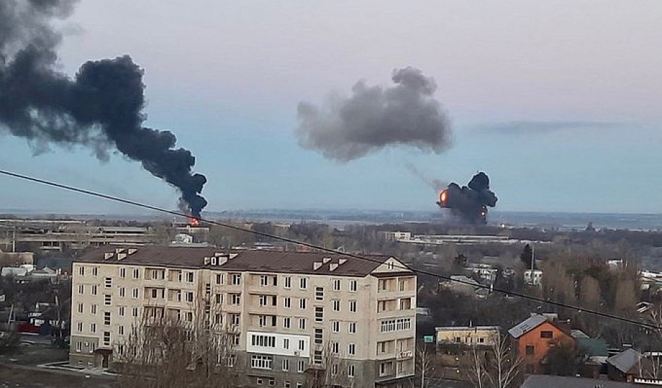 Ουκρανία: Τρεις νεκροί, πέντε τραυματίες από βομβαρδισμό λεωφορείου στη Χερσώνα
