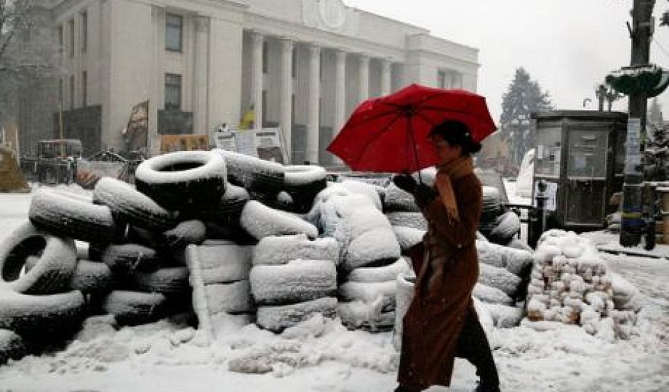 Ουκρανία: Το χιονισμένο Κίεβο παραμένει χωρίς ηλεκτρικό ρεύμα
