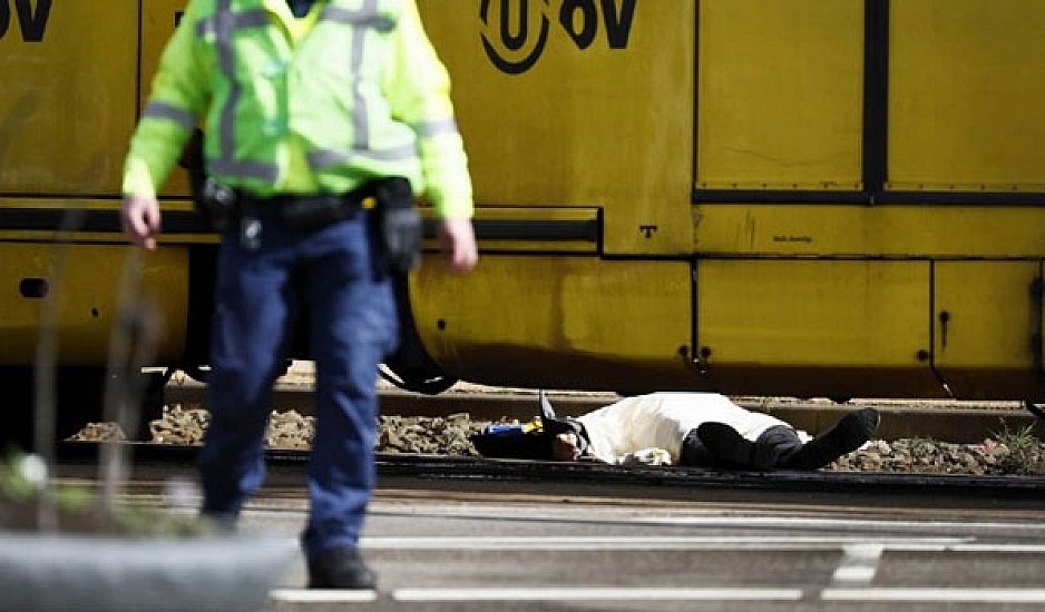 Ένοπλος άνοιξε πυρ σε συρμό του τραμ στην Ουτρέχτη. Ένας νεκρός, πολλοί τραυματίες