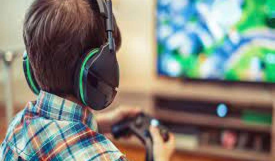 ΙΨΔ παιδιά: Μπορεί ο υπερβολικός χρόνος στην οθόνη να αυξήσει τις πιθανότητες OCD;