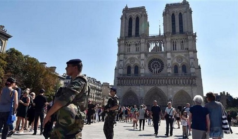 Γαλλία – Αρχίζει σύντομα το έργο αποκατάστασης της Παναγίας των Παρισίων
