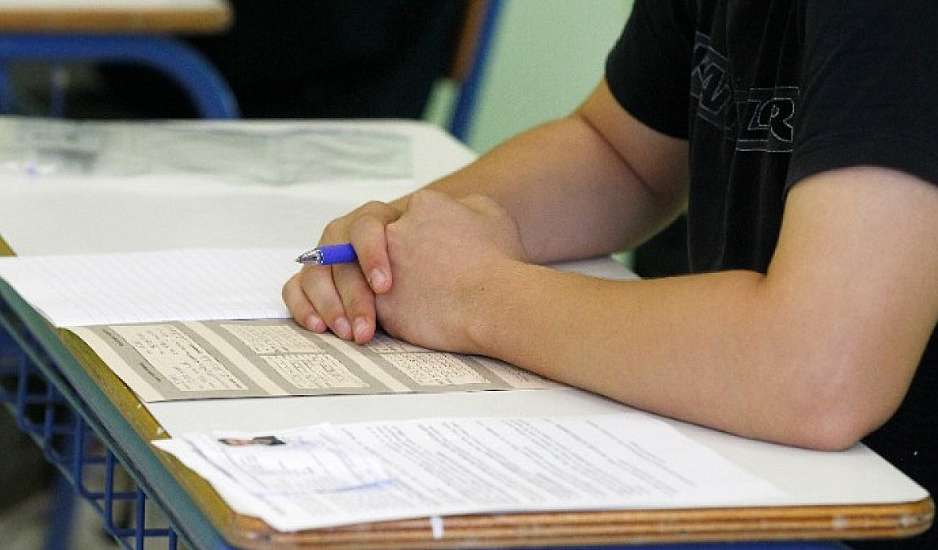 Πανελλήνιες: 5 τρόποι για να στηρίξουν θετικά οι γονείς τους υποψηφίους