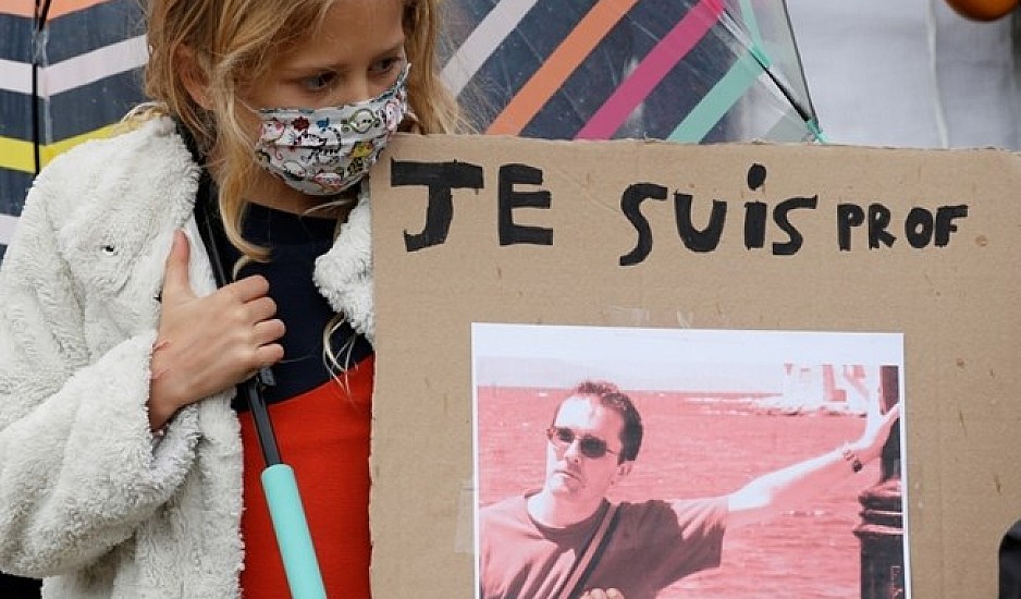 Γαλλία: Ο δολοφόνος του καθηγητή είχε έρθει σε επικοινωνία με τζιχαντιστή στη Συρία