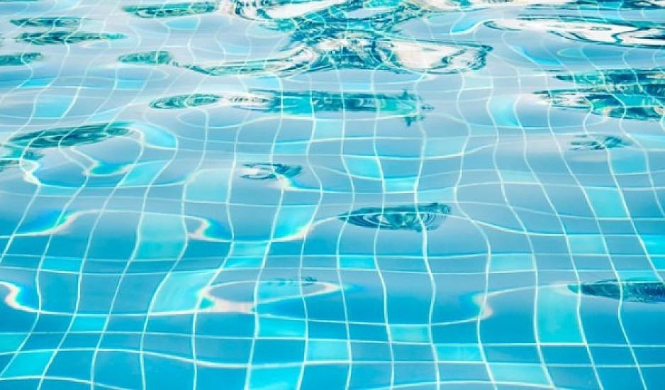 Σε κρίσιμη κατάσταση 6χρονος που παραλίγο να πνιγεί σε πισίνα ξενοδοχείου στην Ρόδο