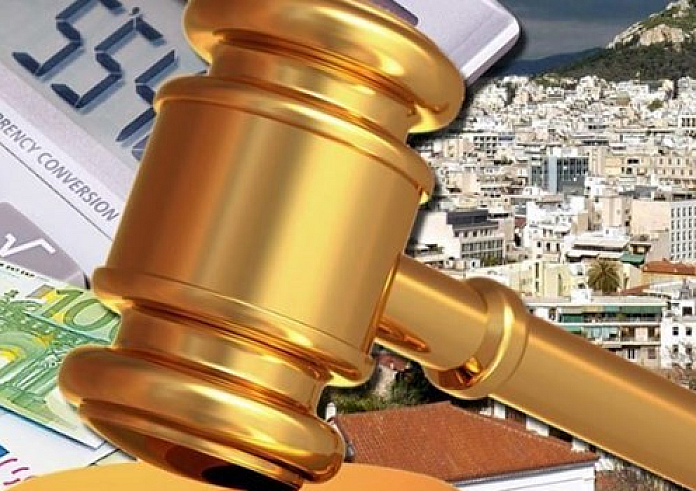 Αιγάλεω: Κάνουν έξωση σε 5μελη οικογένεια - Έξω από το σπίτι και ΜΑΤ