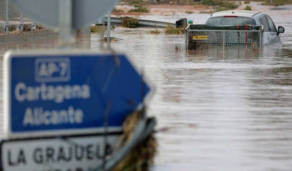 Ισπανία: Ένας νεκρός και 4 αγνοούμενοι από τις  πλημμύρες