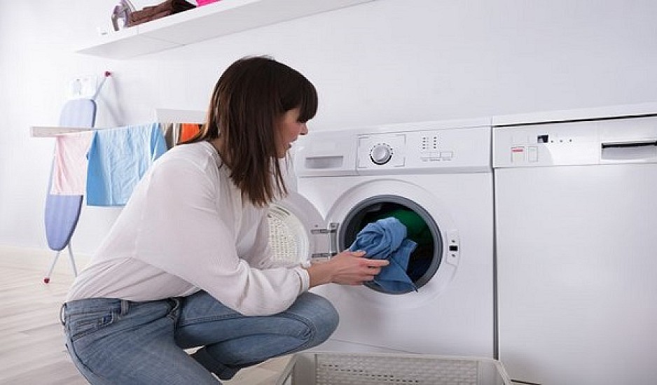 Γιατί γνωστή σχεδιάστρια ρούχων λέει να μην πλένουμε τα ρούχα μας
