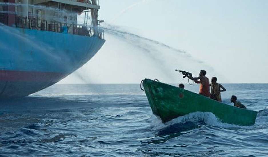 Θρίλερ με  ελληνικό πλοίο στο Τόγκο: Πειρατές απήγαγαν τέσσερα μέλη του πληρώματος