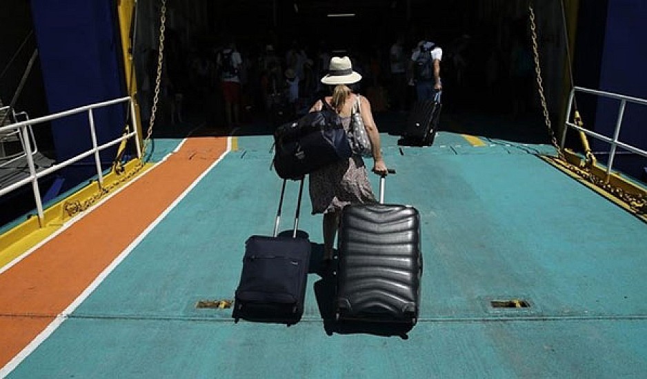Ακτοπλοΐα: Ερωτηματολόγιο στην επιβίβαση - Πότε θα μένουν εκτός πλοίου οι επιβάτες
